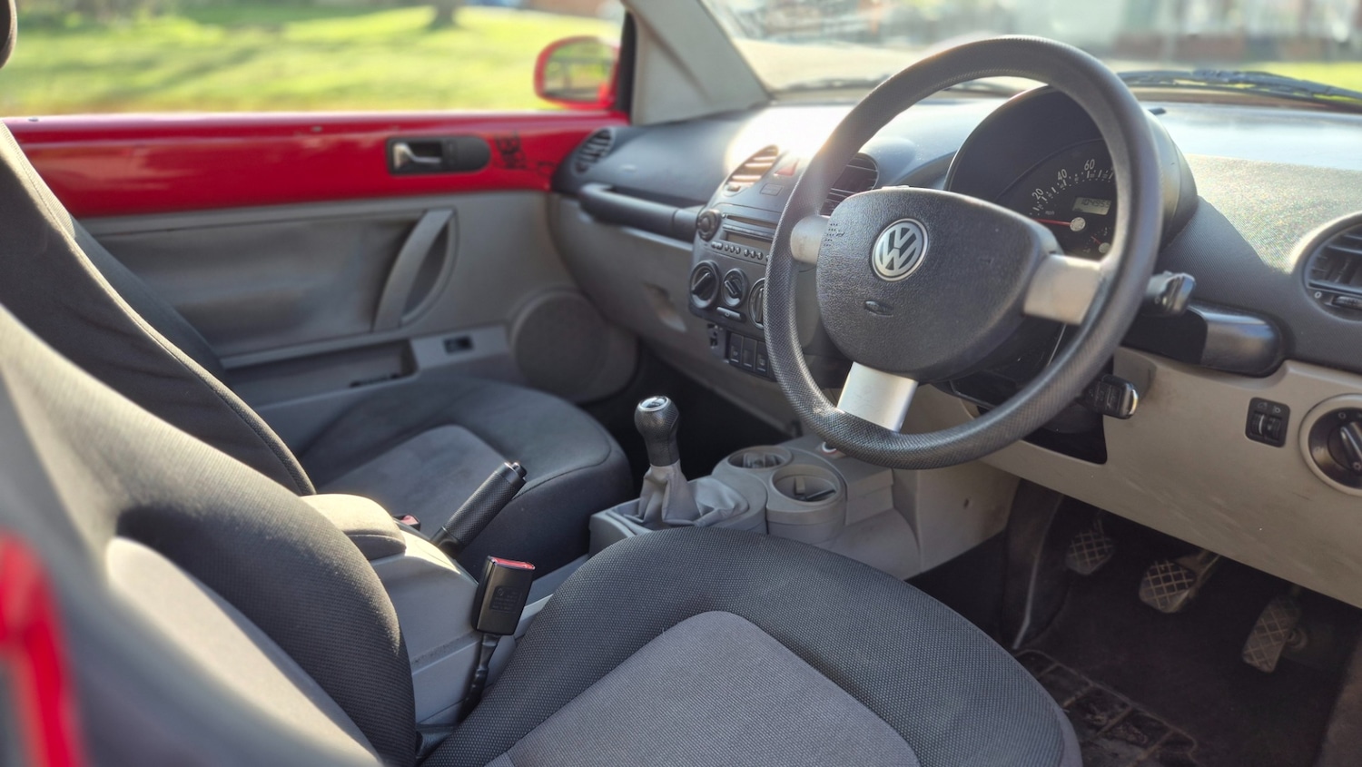 Used Volkswagen Beetle 2004 for sale - 78166170: Photo 18