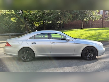 Used Mercedes-Benz CLS 2009 for sale - 76037870: Photo 4