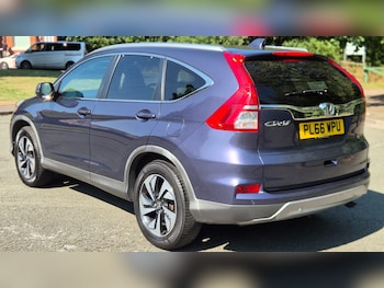 Used Honda CR-V 2017 for sale - 79173926: Photo