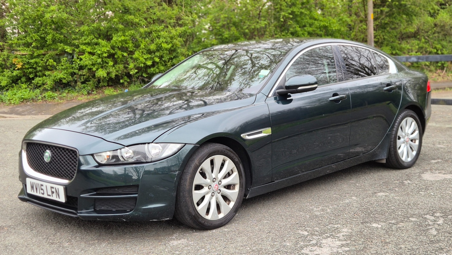 Used Jaguar XE 2015 for sale - 78176229: Photo 3