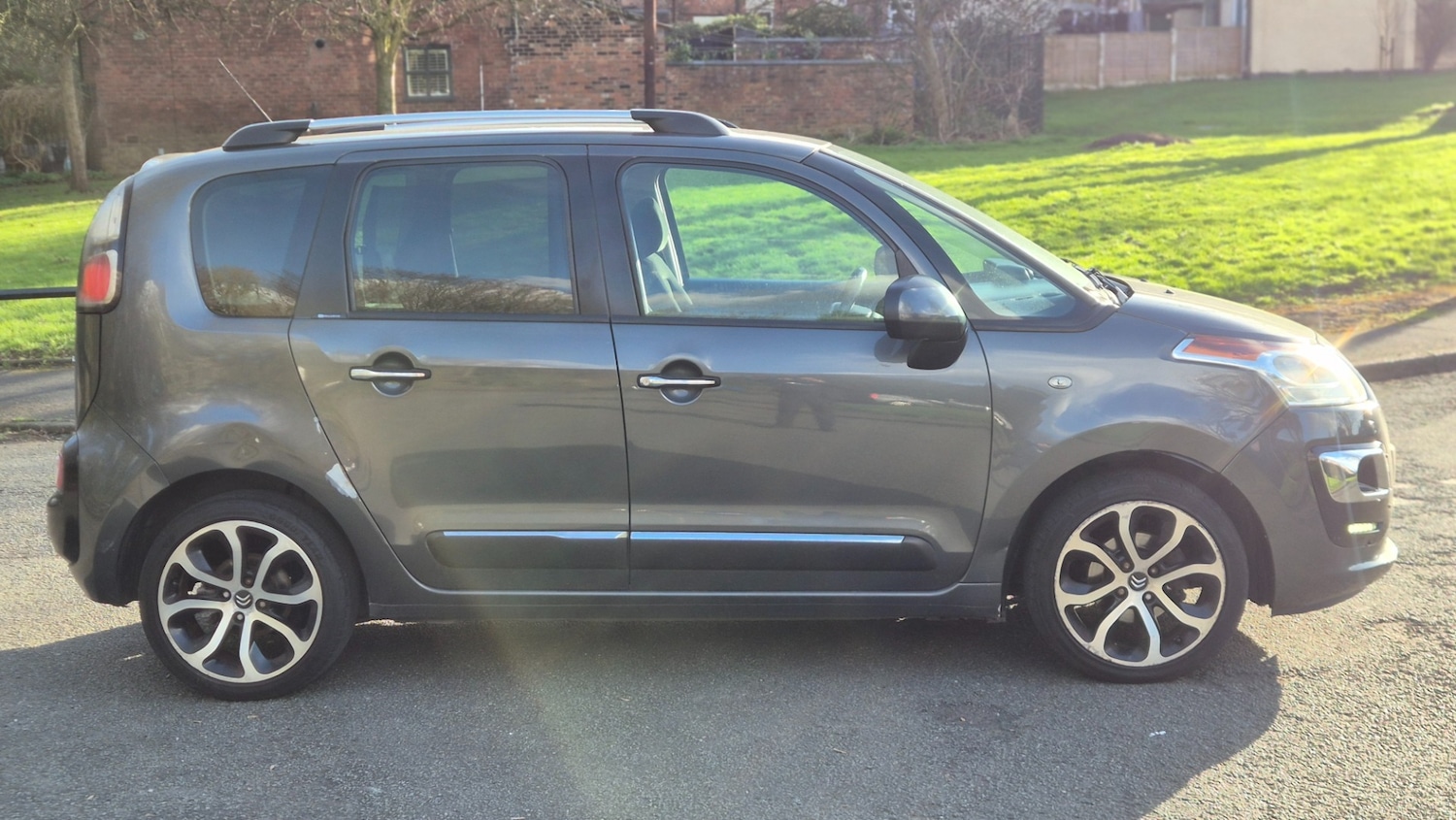 Used Citroen C3 Picasso 2015 for sale - 77903384: Photo 8