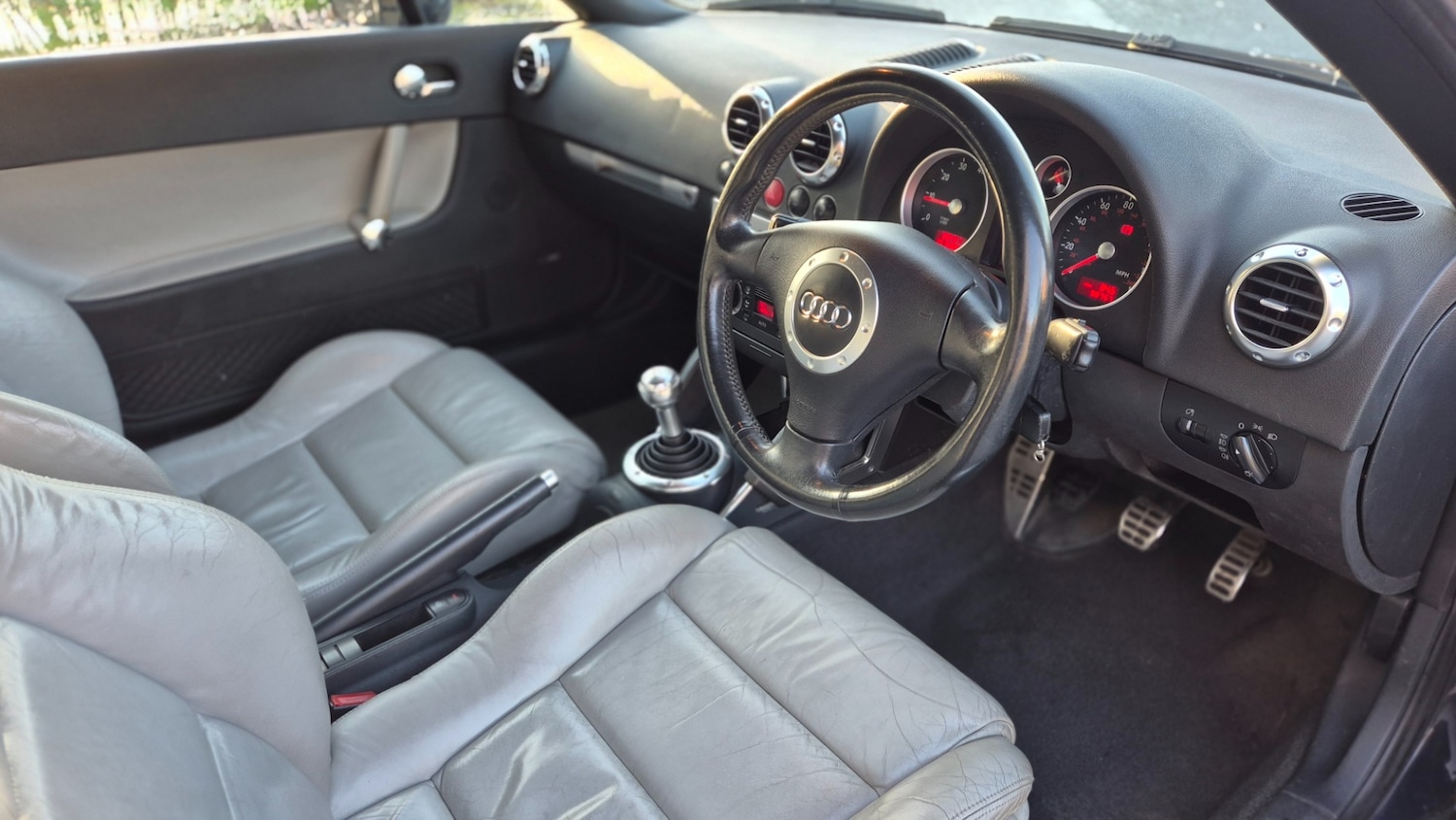 Used Audi TT 2003 for sale - 76748458: Photo 23