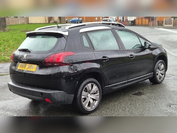 Used Peugeot 2008 2018 for sale - 77643258: Photo