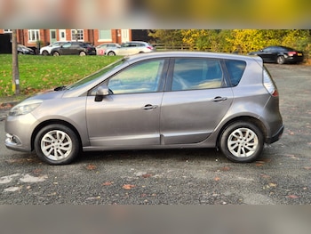 Used Renault Scenic 2014 for sale - 76461284: Photo