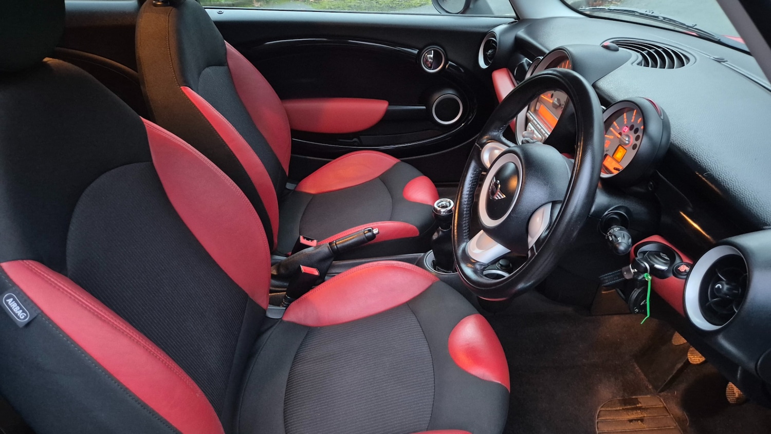 Used MINI Hatch 2010 for sale - 76750190: Photo 8