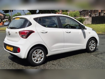 Used Hyundai i10 2017 for sale - 78876027: Photo