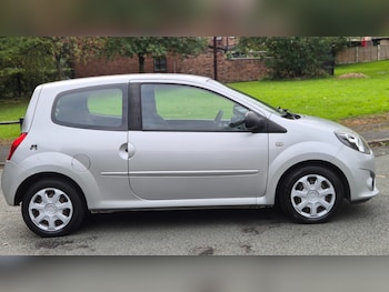Used Renault Twingo 2010 for sale - 76206132: Photo