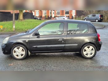 Used Renault Clio 2005 for sale - 77137904: Photo