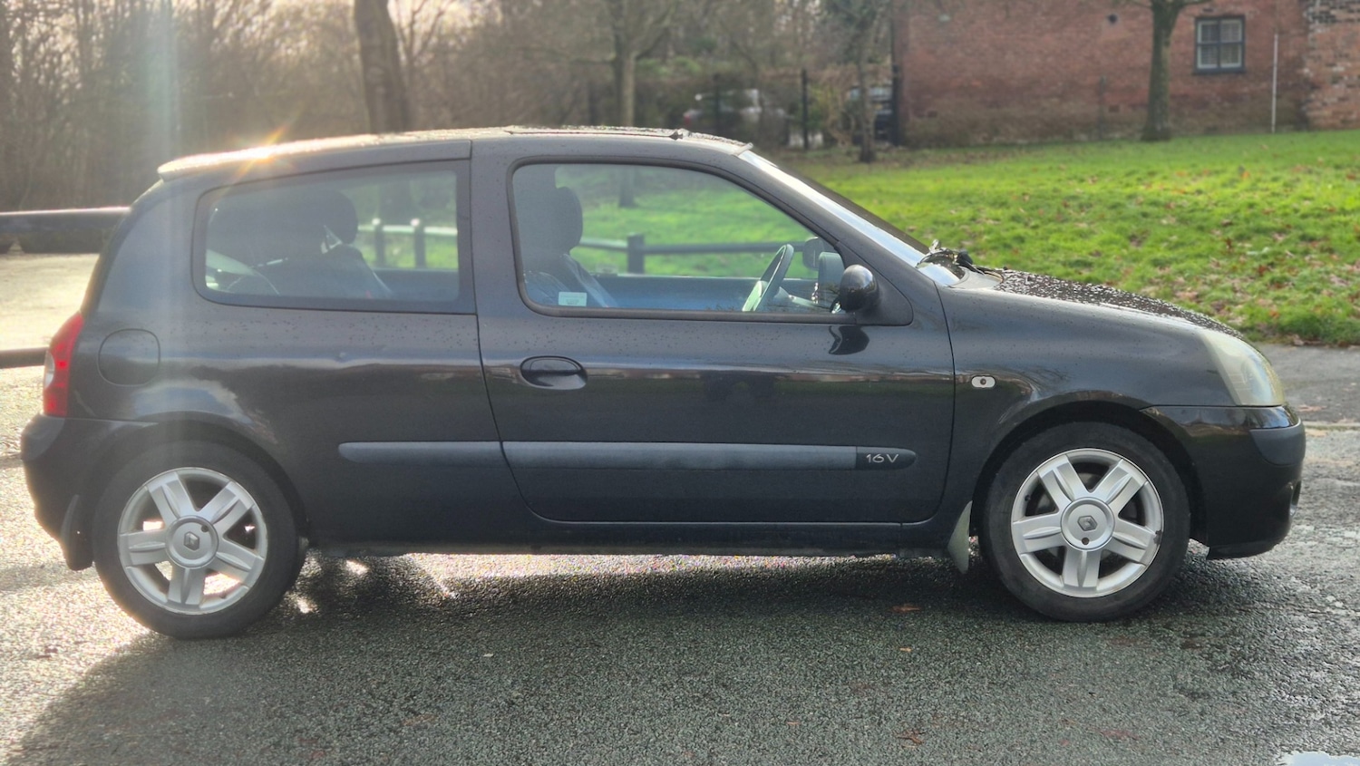 Used Renault Clio 2005 for sale - 77137904: Photo 8