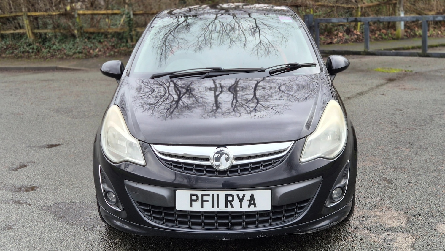 Used Vauxhall Corsa 2011 for sale - 77517544: Photo 2