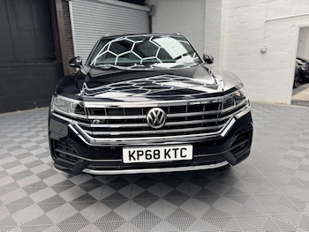 Used Volkswagen Touareg 2018 for sale - 78807090: Photo