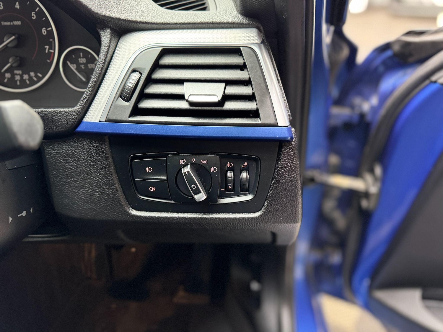 Used BMW 3 Series for sale - 77613055: Photo 28