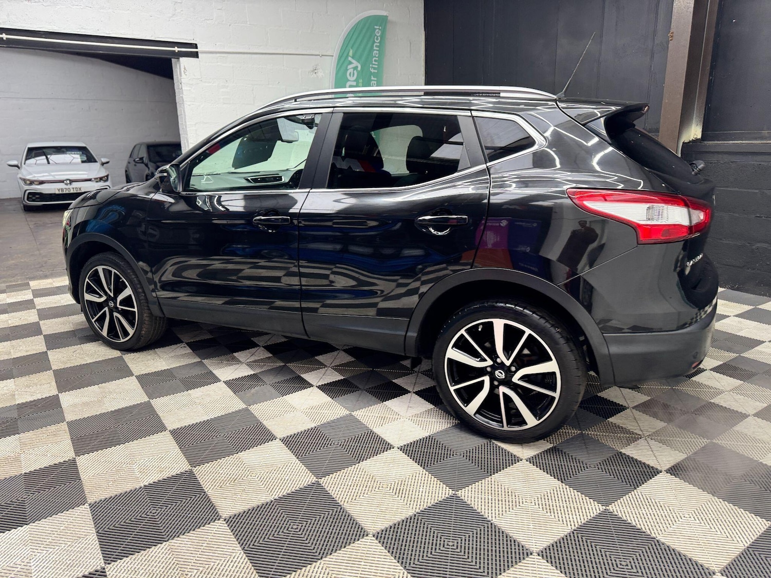 Used Nissan Qashqai 2016 for sale - 77611399: Photo 13