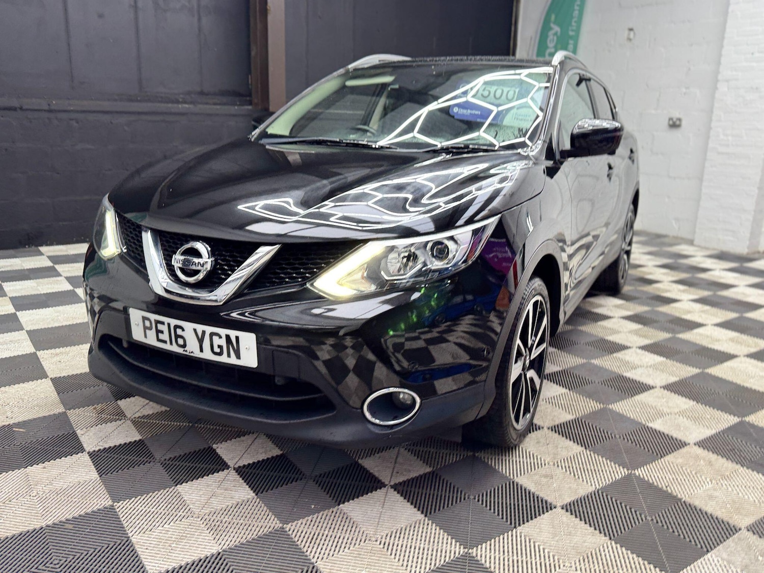 Used Nissan Qashqai 2016 for sale - 77611399: Photo 3
