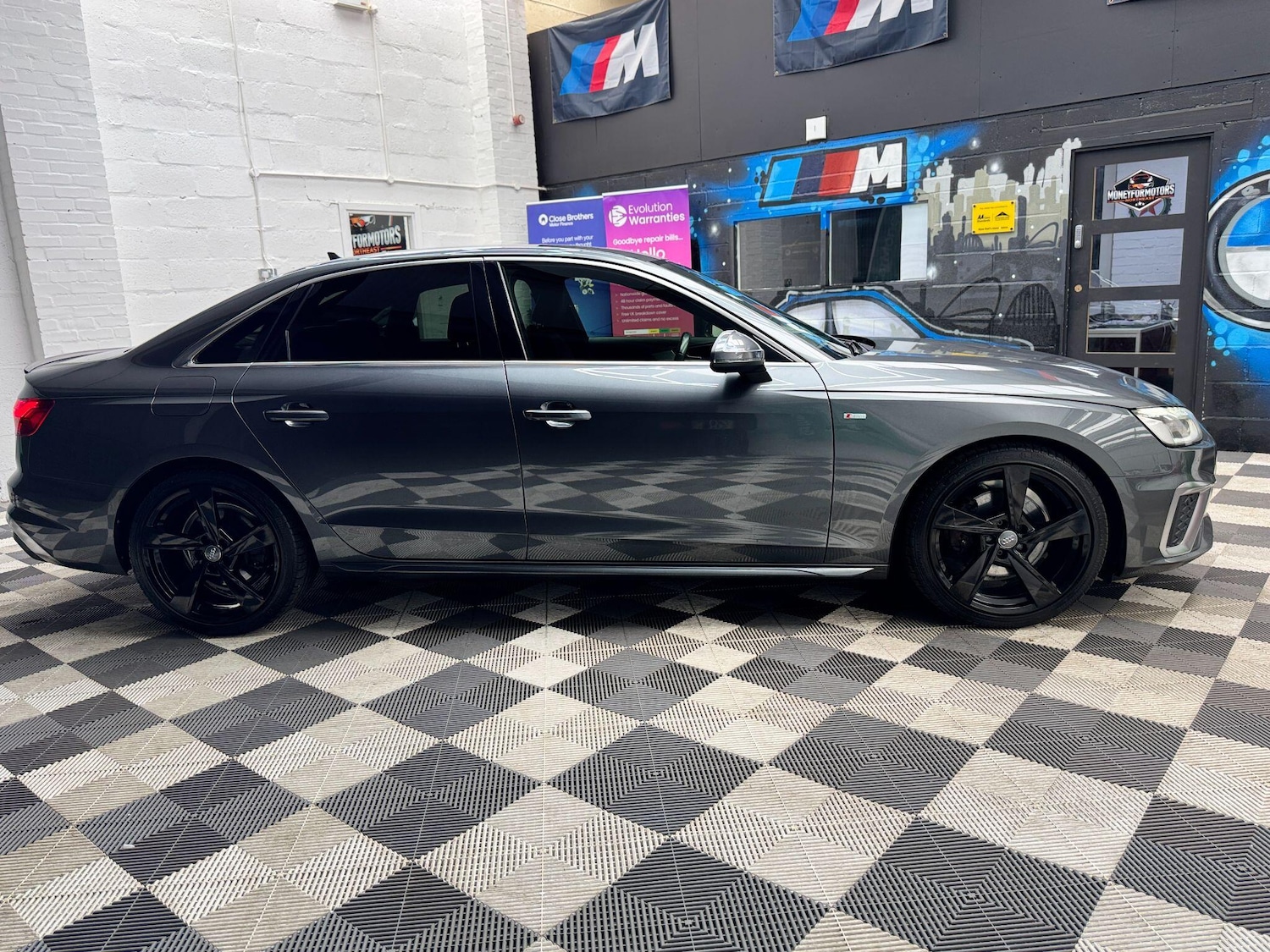Used Audi A4 for sale - 77612900: Photo 25