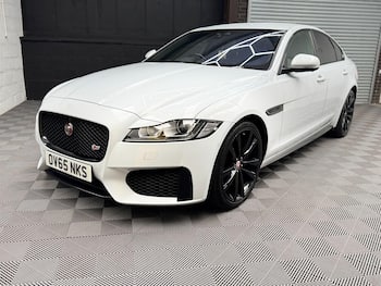 Used Jaguar XF 2015 for sale - 79693202: Photo