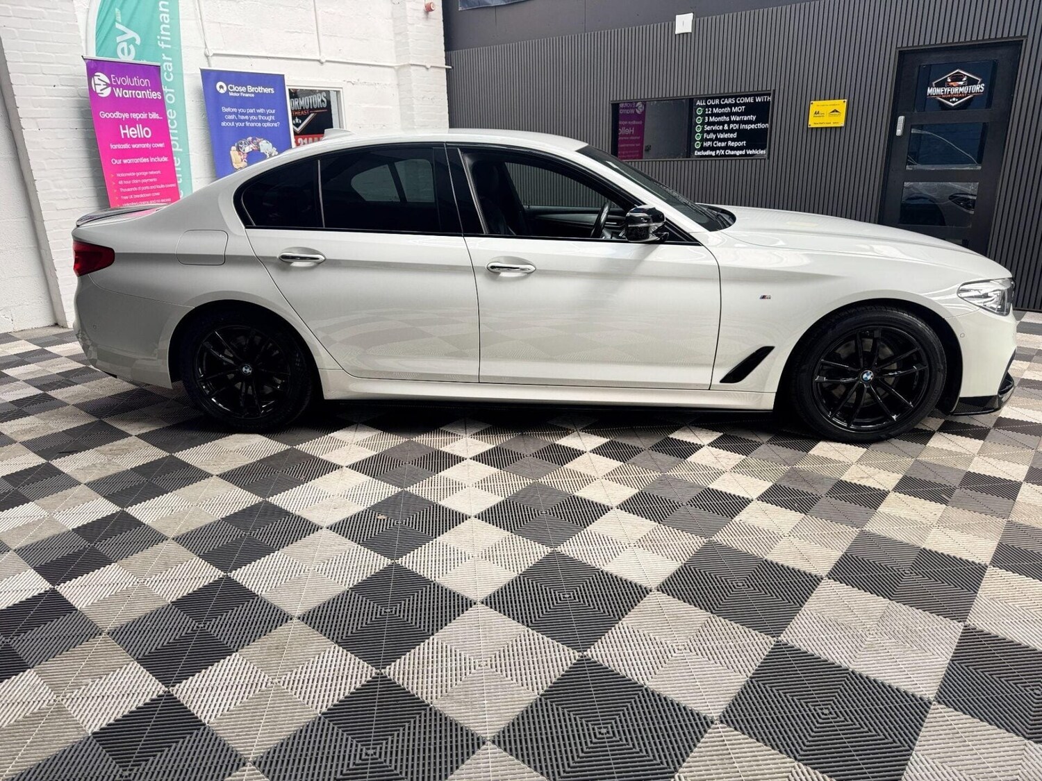 Used BMW 5 Series 2018 for sale - 77878040: Photo 17