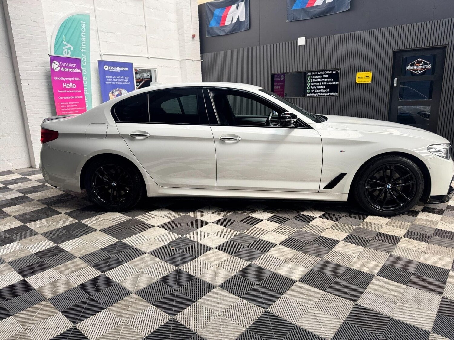 Used BMW 5 Series 2018 for sale - 77878040: Photo 18