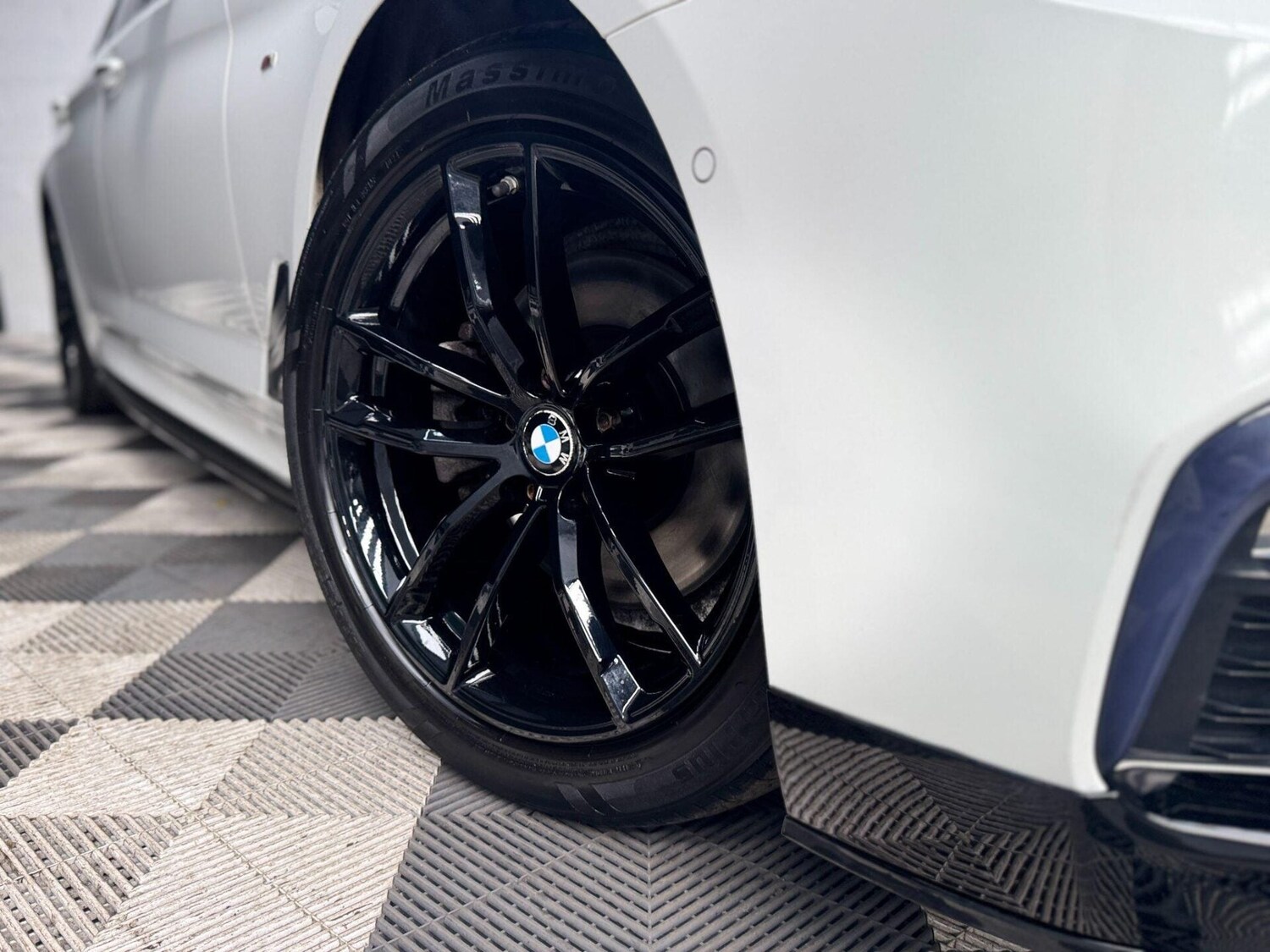 Used BMW 5 Series 2018 for sale - 77878040: Photo 30