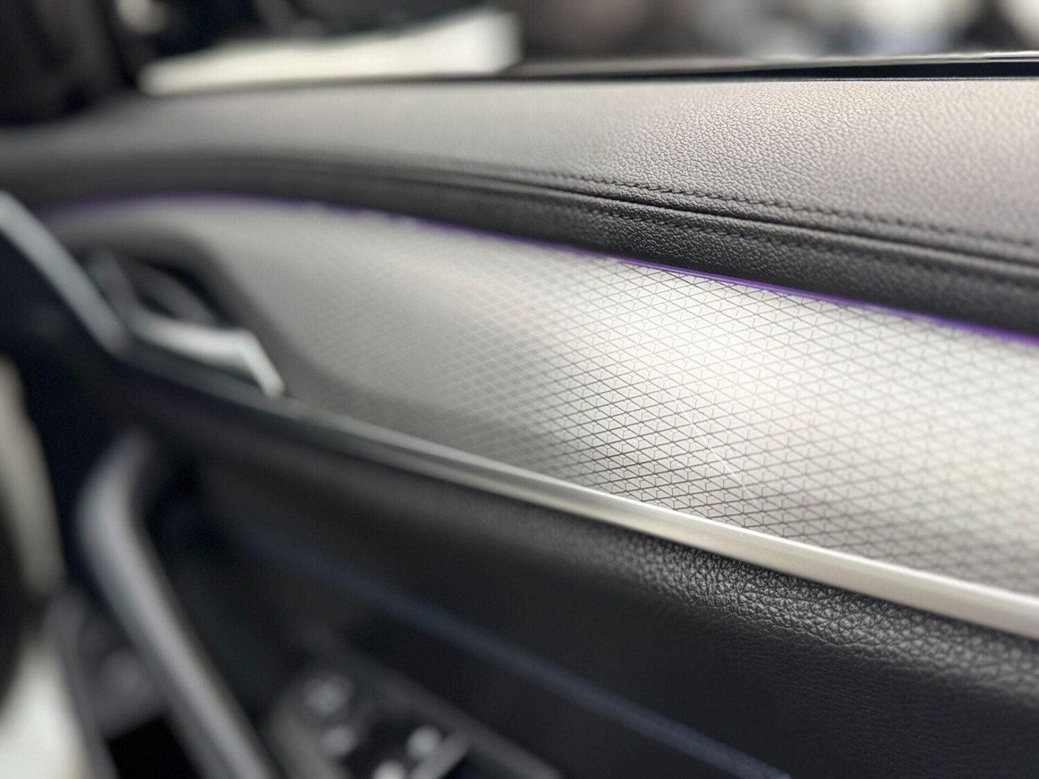 Used BMW 5 Series 2018 for sale - 77878040: Photo 42