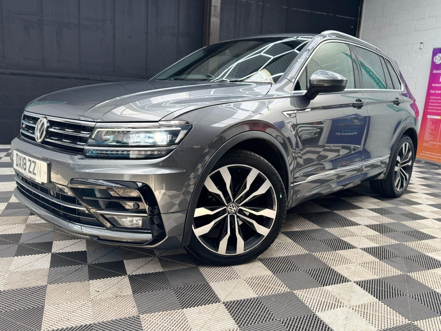 Used Volkswagen Tiguan 2018 for sale - 77878053: Photo 13