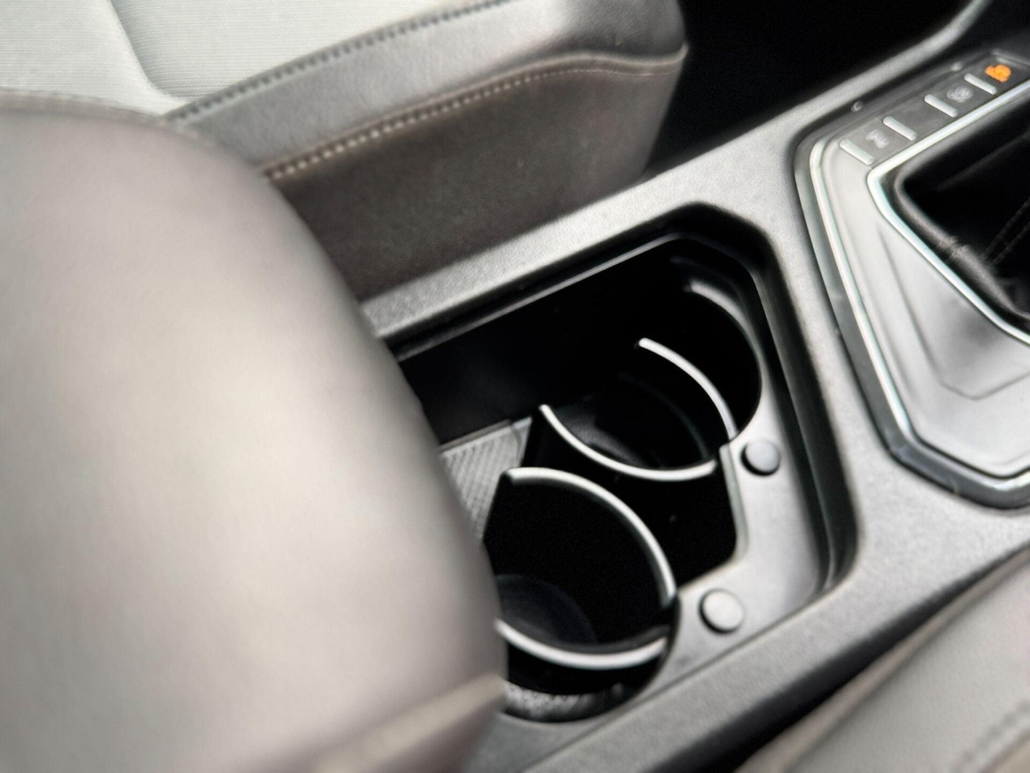 Used Volkswagen Tiguan 2018 for sale - 77878053: Photo 36