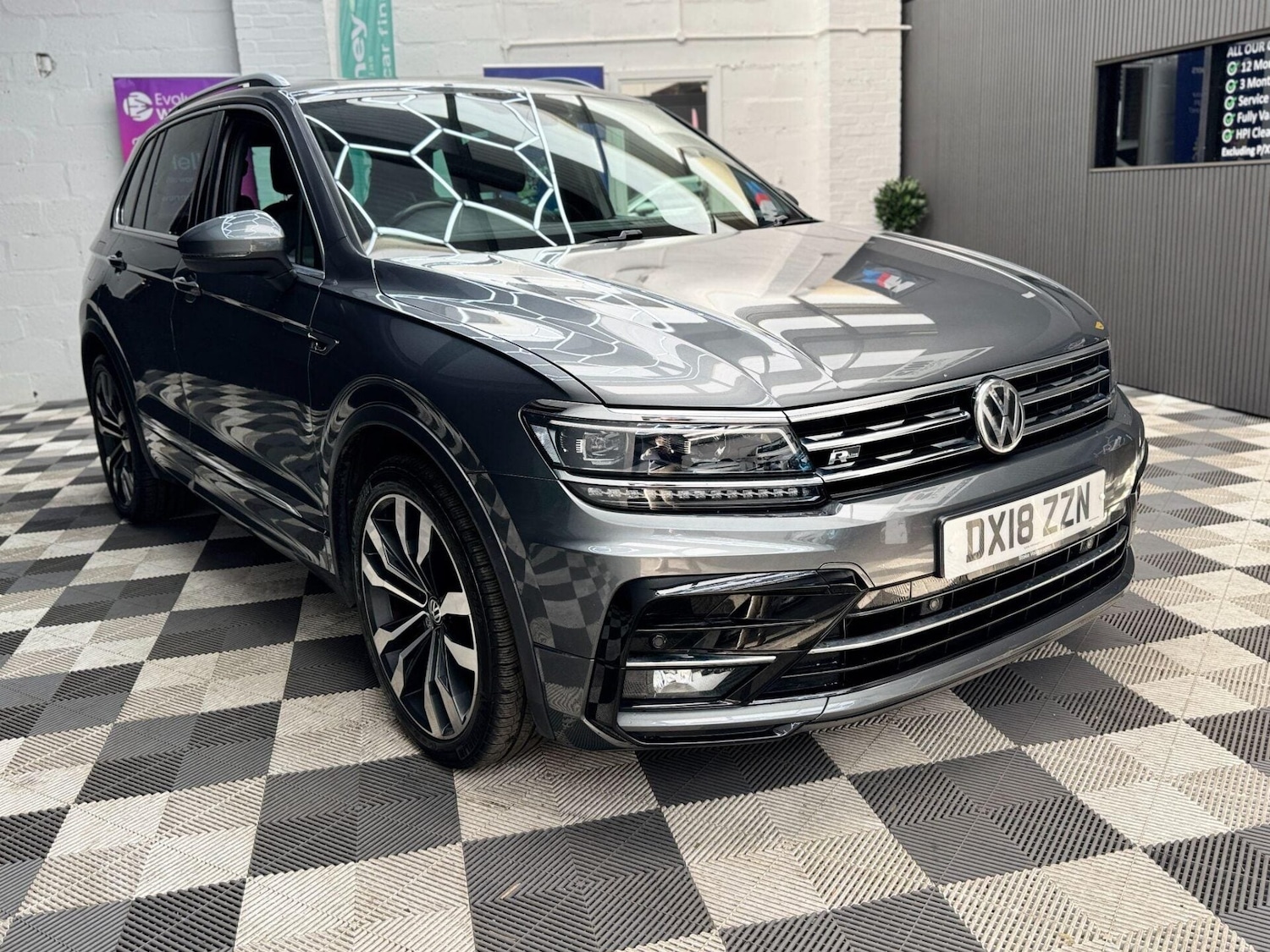 Used Volkswagen Tiguan 2018 for sale - 77878053: Photo 5