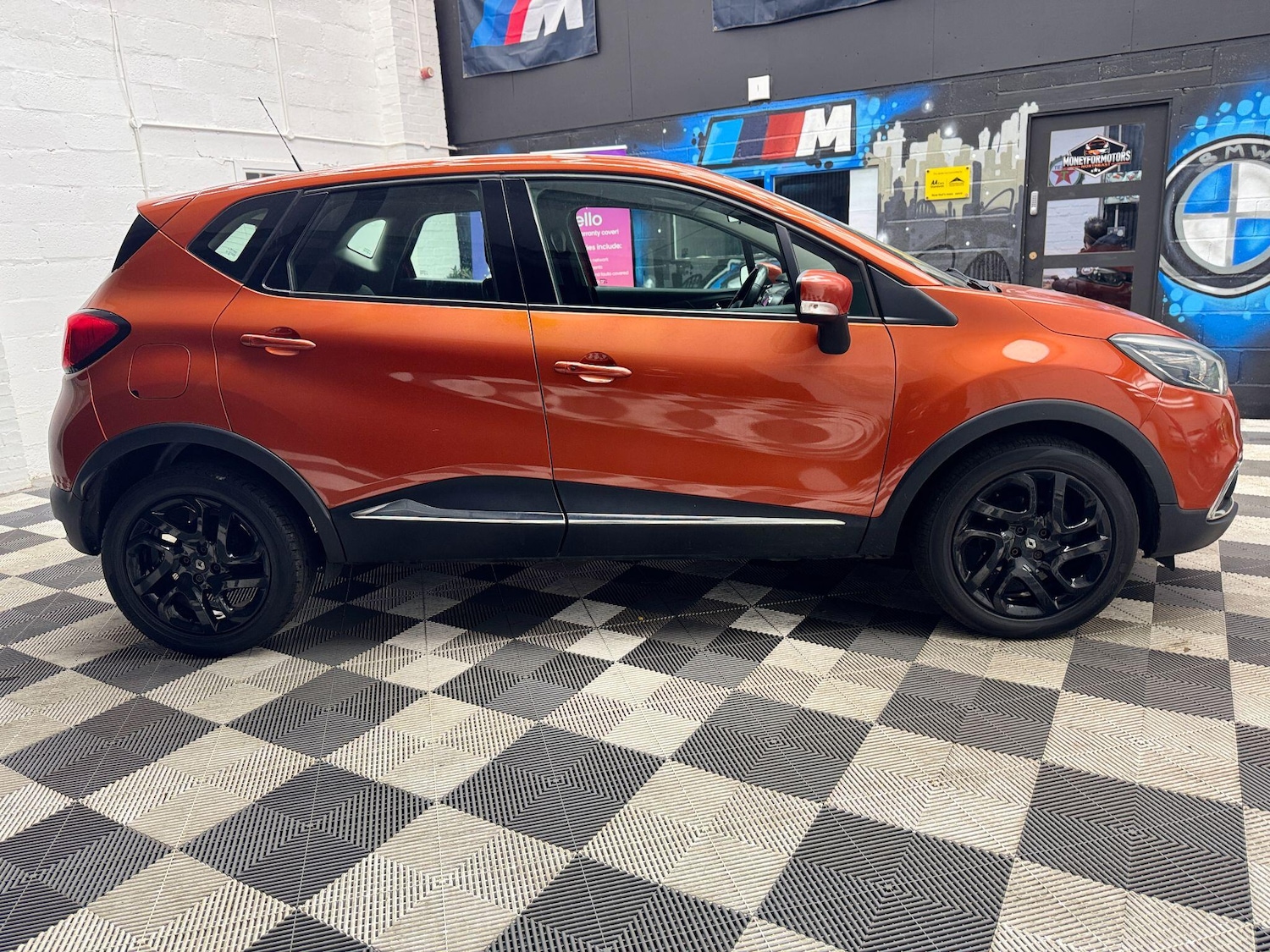 Used Renault Captur for sale - 77613053: Photo 25