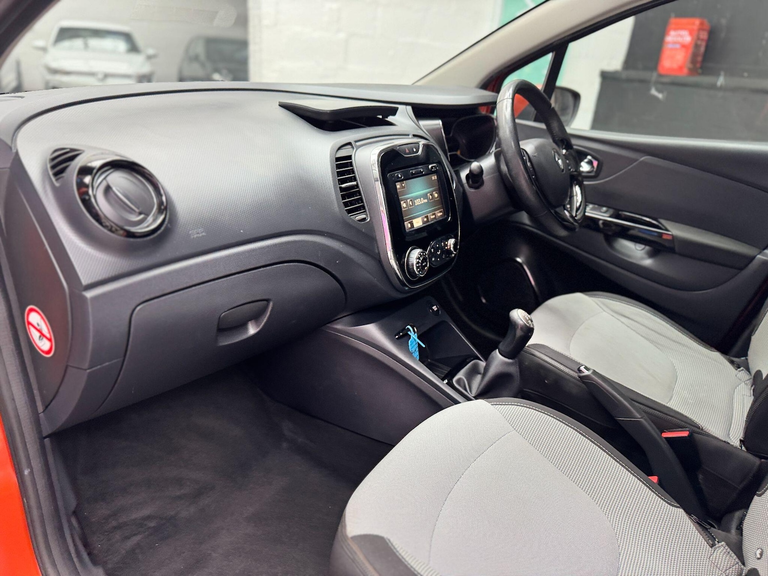 Used Renault Captur for sale - 77613053: Photo 28