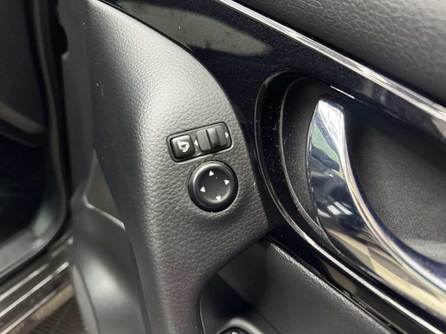 Used Nissan Qashqai 2016 for sale - 77878005: Photo 33