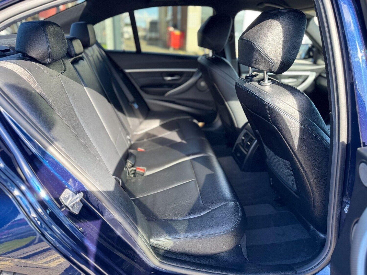 Used BMW 3 Series 2017 for sale - 77931017: Photo 31