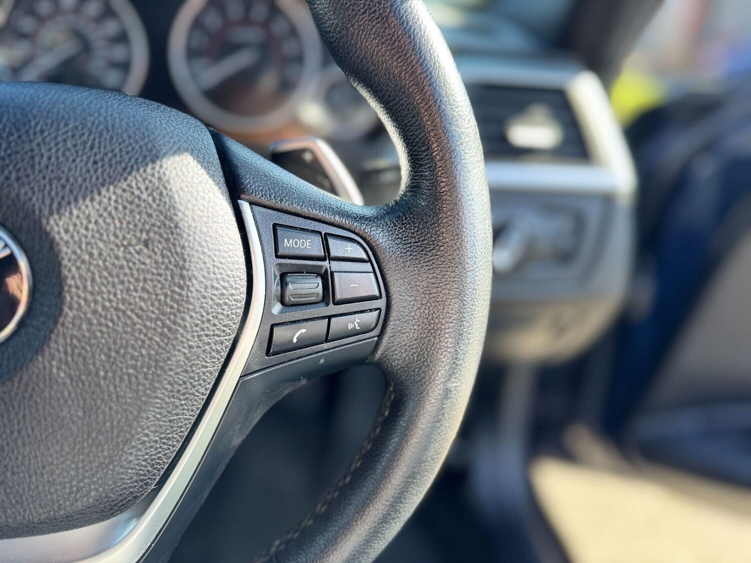 Used BMW 3 Series 2017 for sale - 77931017: Photo 35