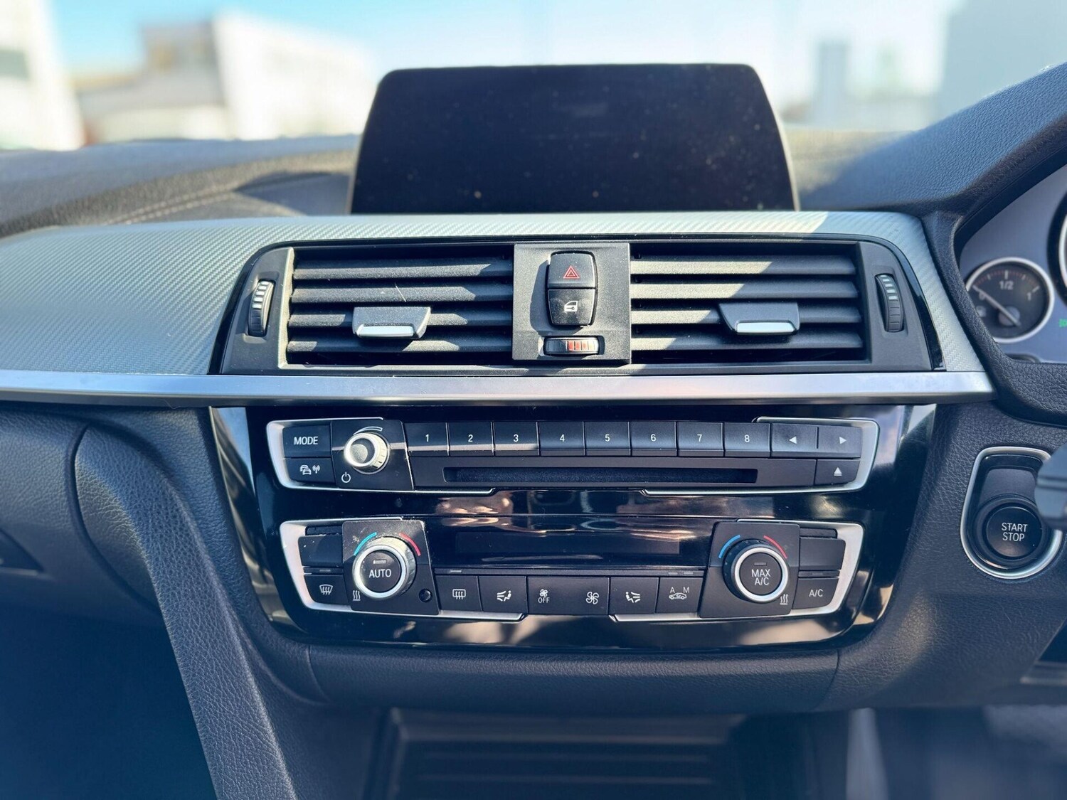 Used BMW 3 Series 2017 for sale - 77931017: Photo 38