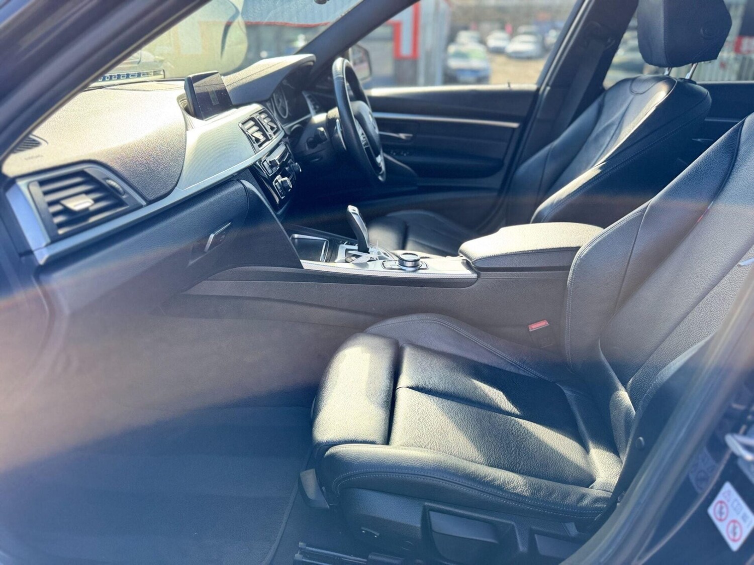 Used BMW 3 Series 2017 for sale - 77931017: Photo 42