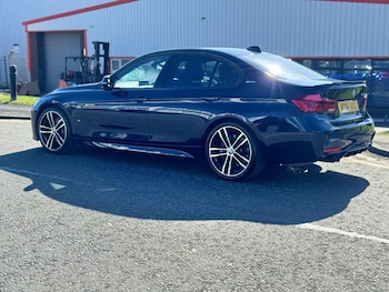 Used BMW 3 Series 2017 for sale - 77931017: Photo