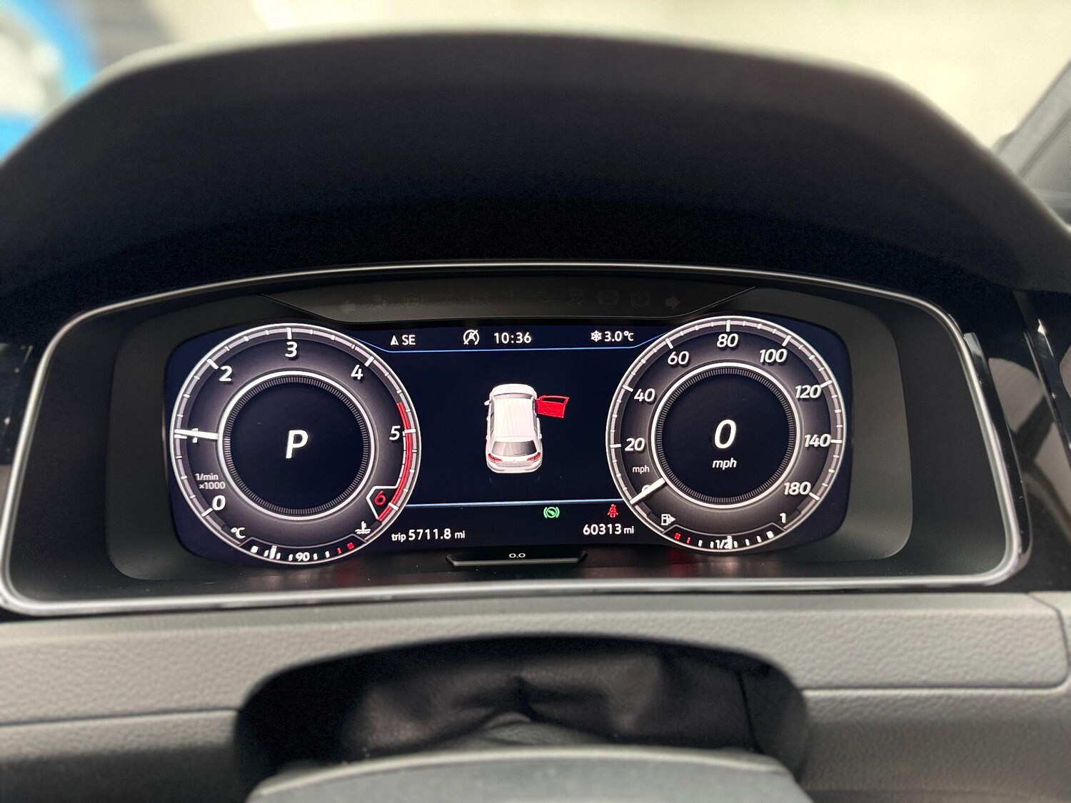 Used Volkswagen Golf 2018 for sale - 77611976: Photo 31