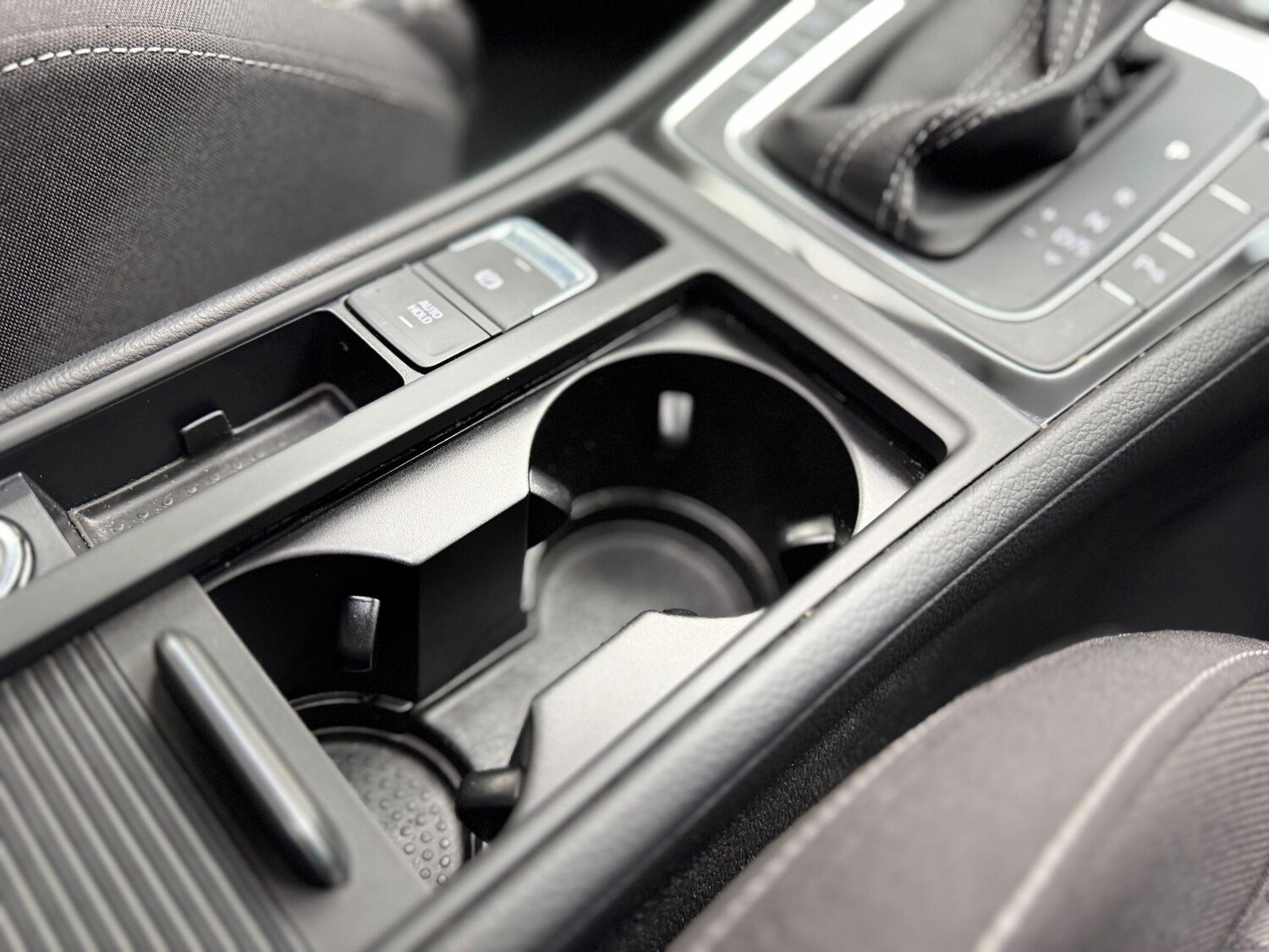 Used Volkswagen Golf 2018 for sale - 77611976: Photo 44