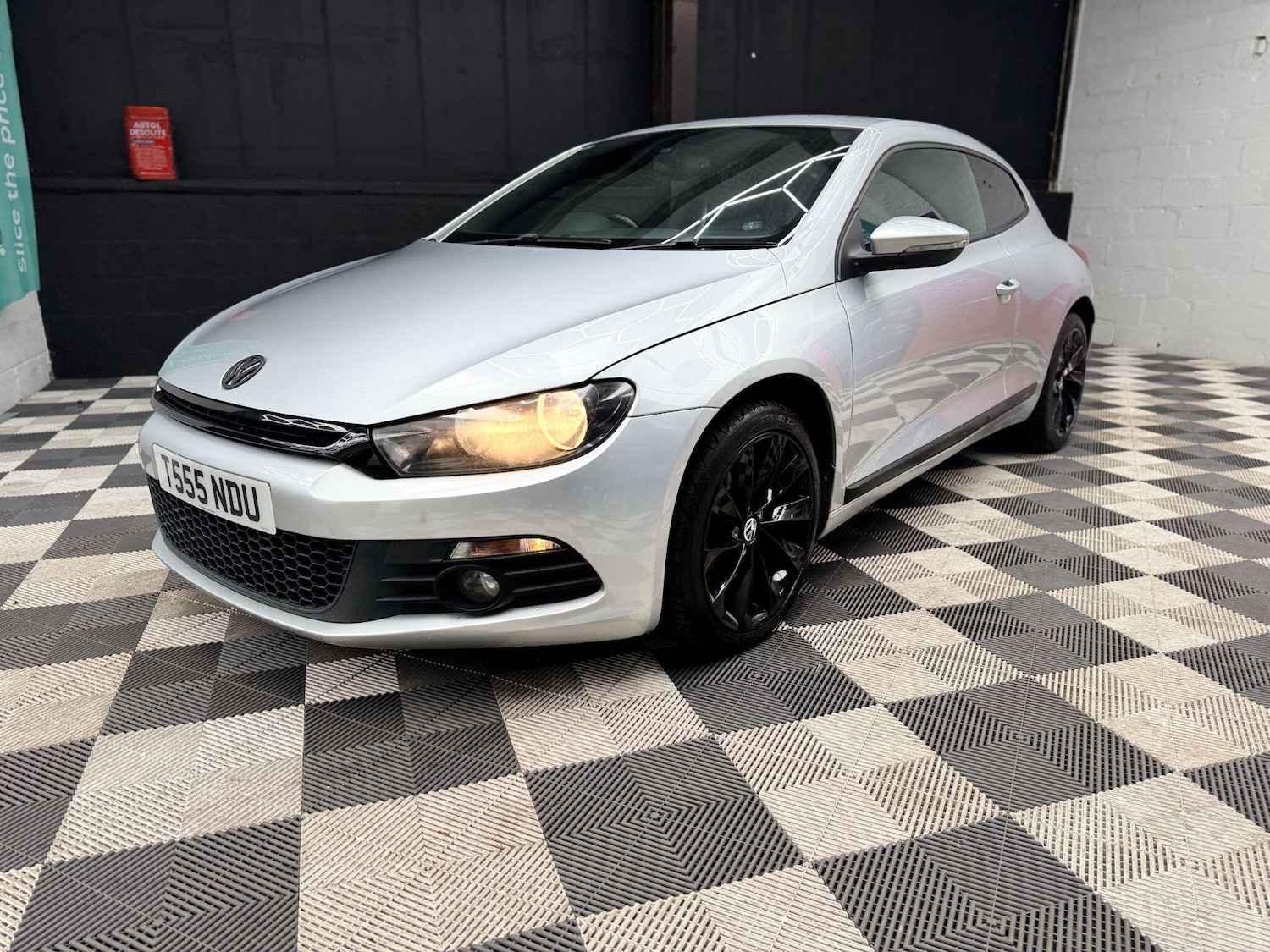 Used Volkswagen Scirocco 2013 for sale - 77657689: Photo 13