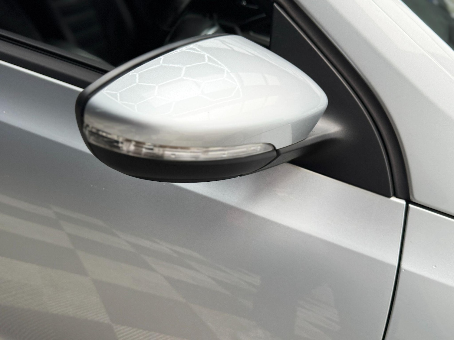 Used Volkswagen Scirocco 2013 for sale - 77657689: Photo 41