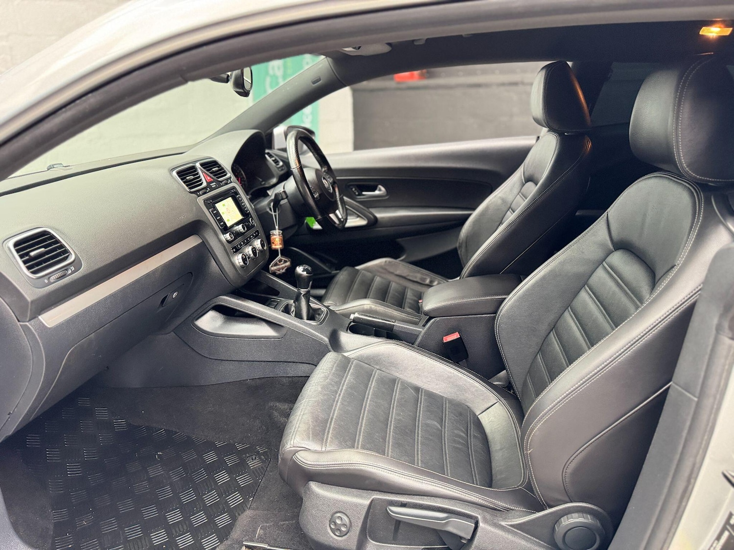 Used Volkswagen Scirocco 2013 for sale - 77657689: Photo 43