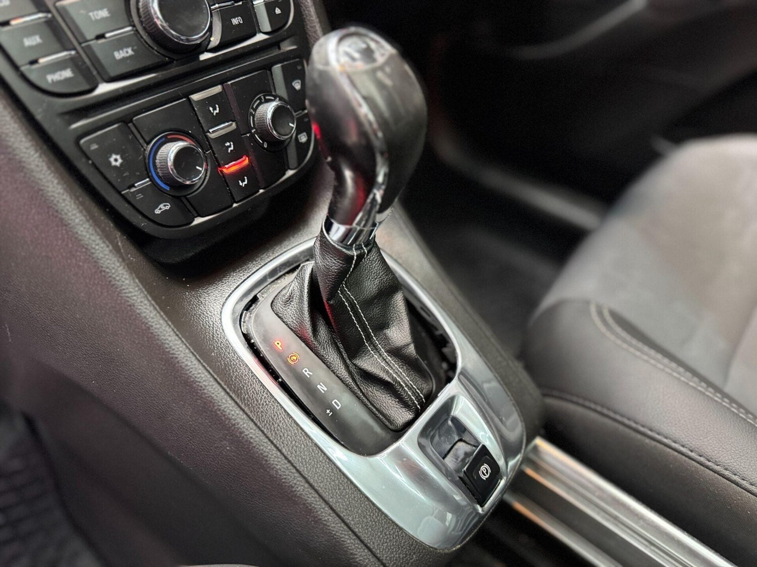 Used Vauxhall Meriva 2010 for sale - 77878000: Photo 28