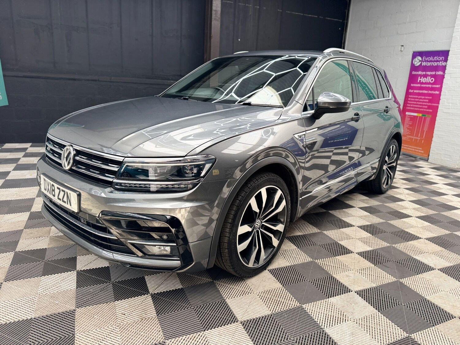 Used Volkswagen Tiguan 2018 for sale - 77838836: Photo 14