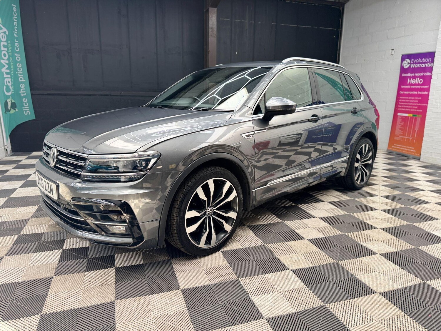 Used Volkswagen Tiguan 2018 for sale - 77838836: Photo 16