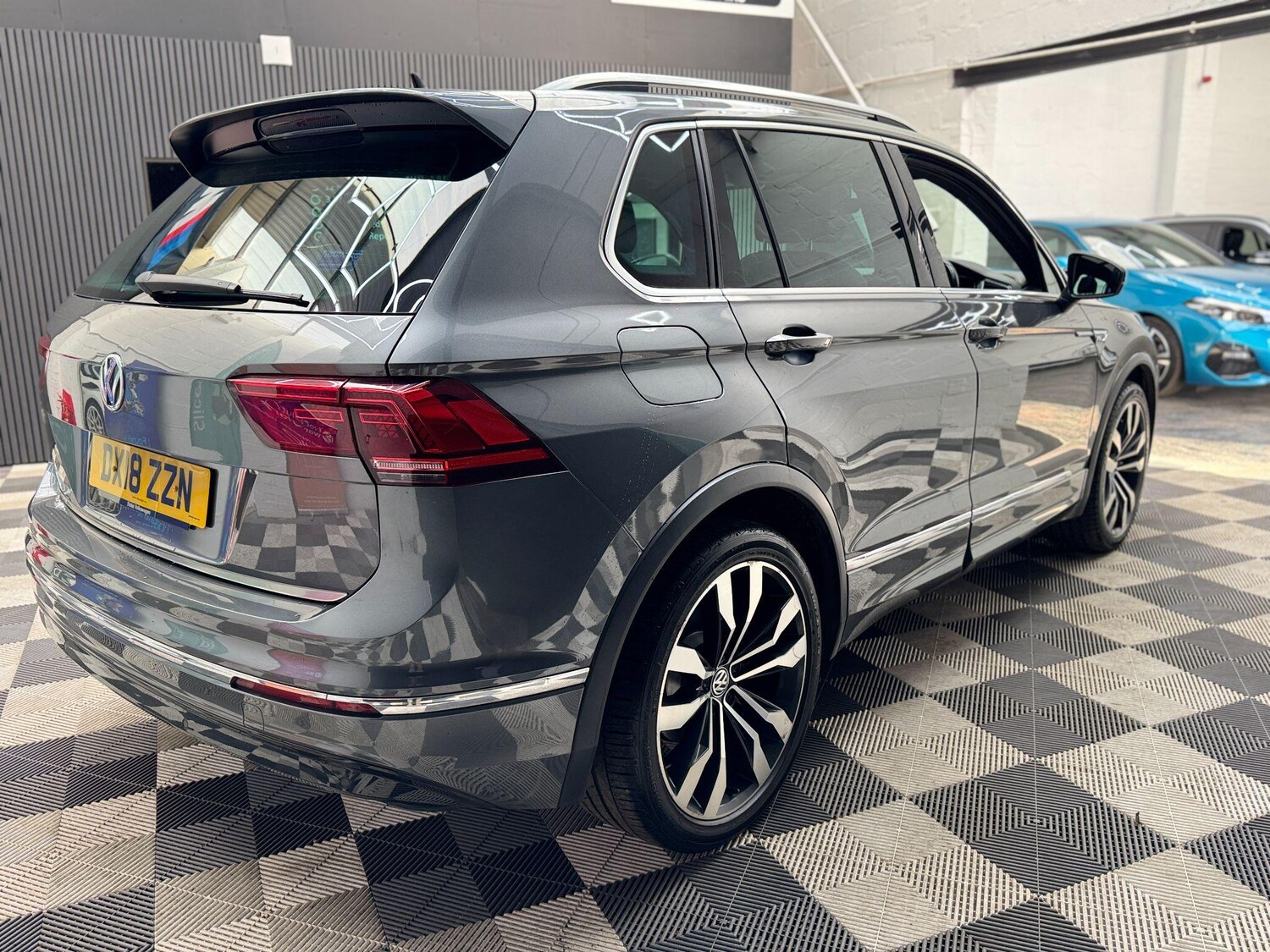 Used Volkswagen Tiguan 2018 for sale - 77838836: Photo 29