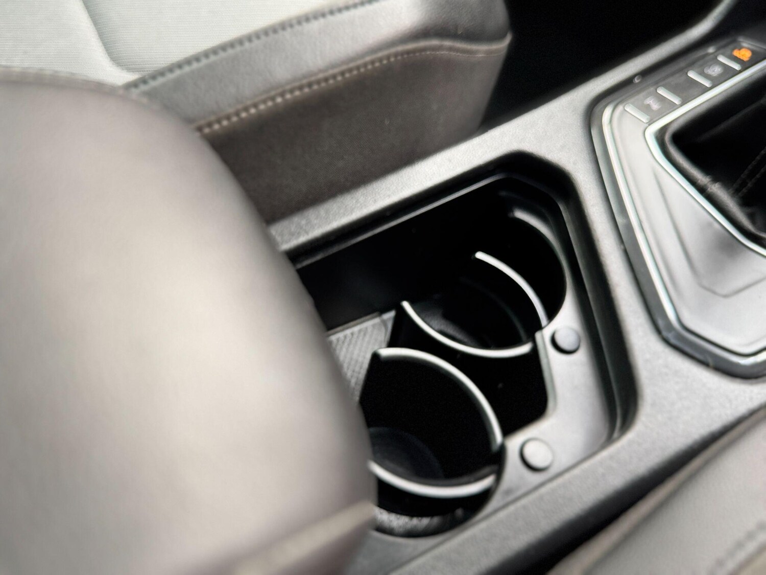 Used Volkswagen Tiguan 2018 for sale - 77838836: Photo 36