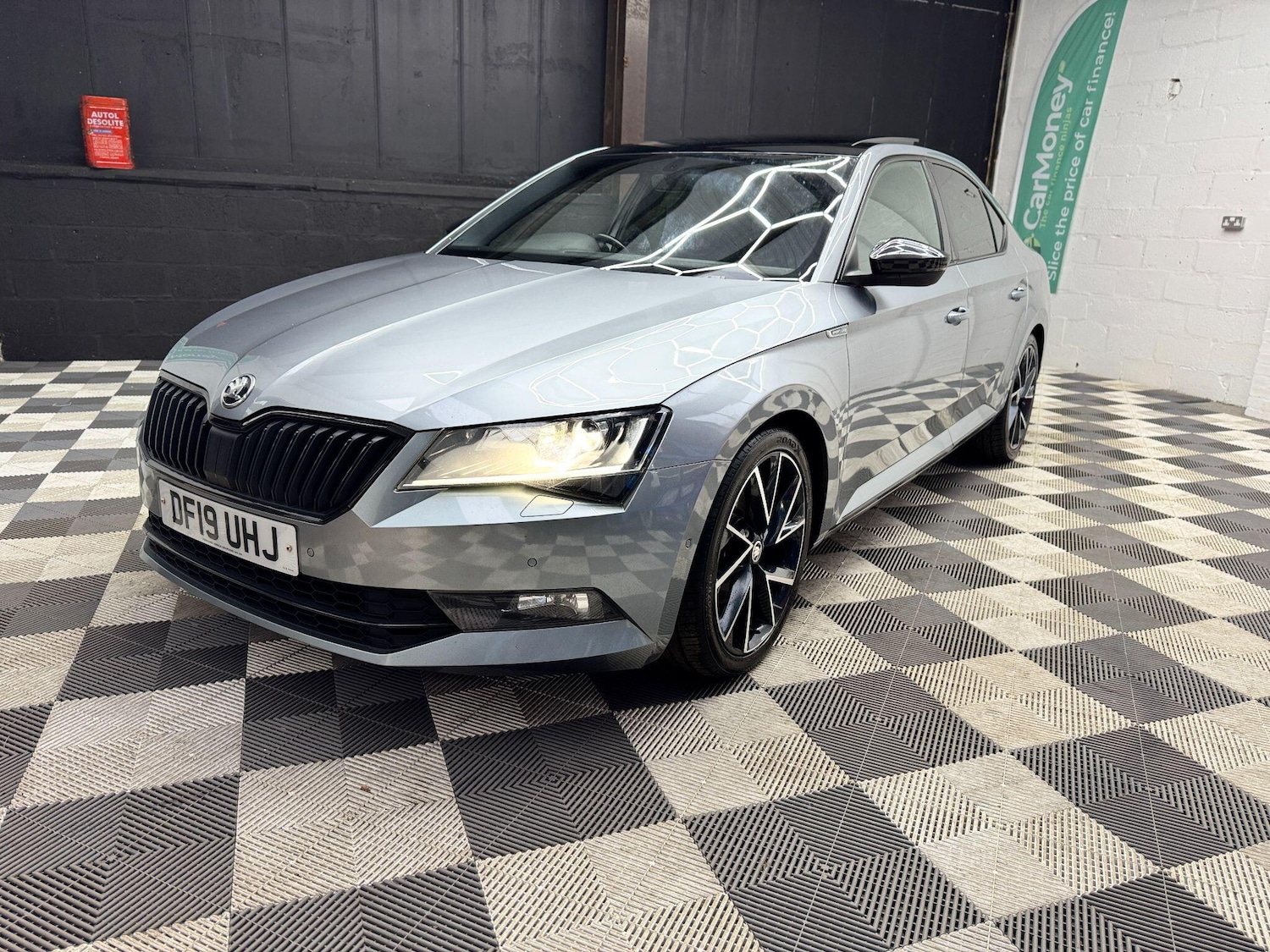 Used Skoda Superb 2019 for sale - 77612318: Photo 16