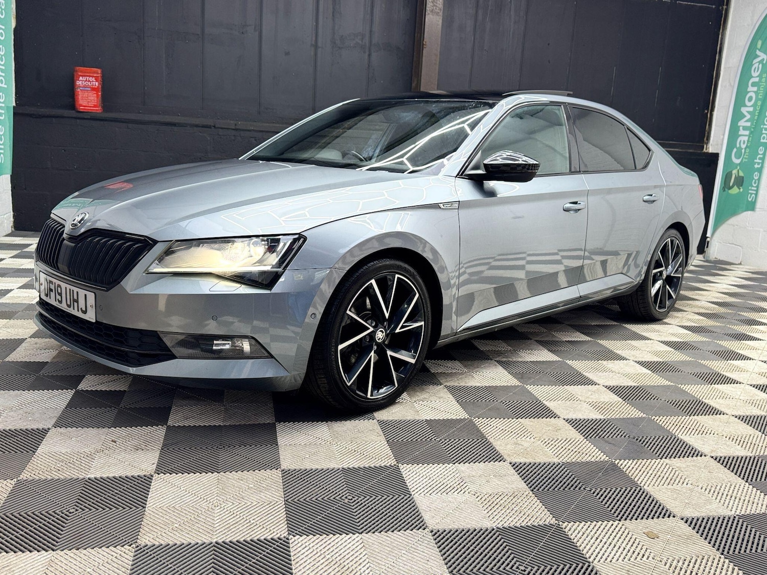 Used Skoda Superb 2019 for sale - 77612318: Photo 17