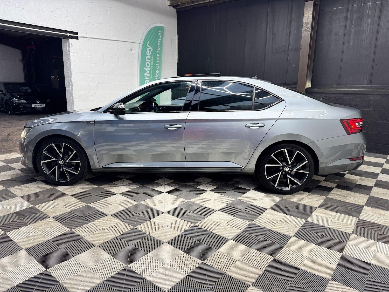 Used Skoda Superb 2019 for sale - 77612318: Photo 23