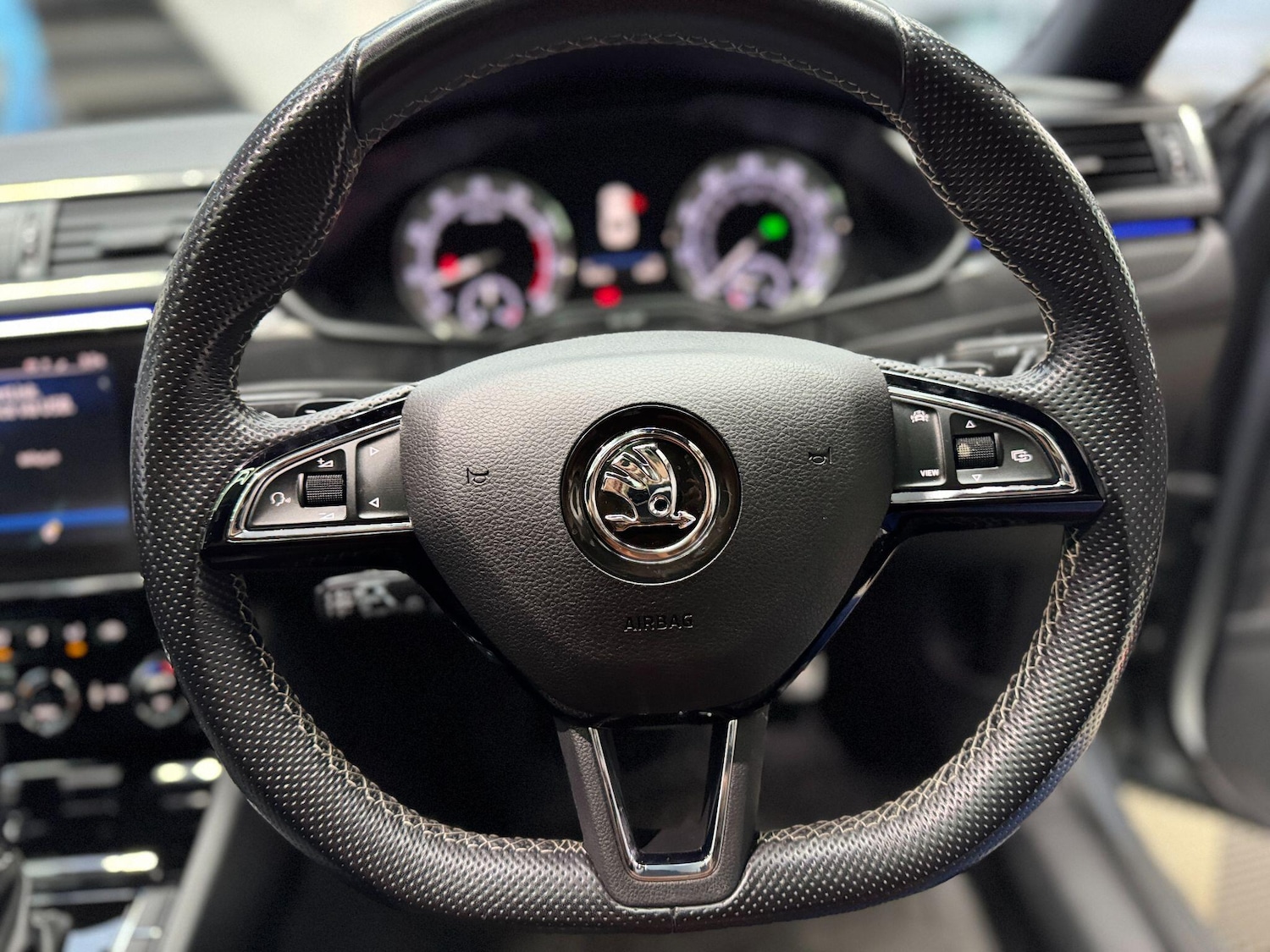 Used Skoda Superb 2019 for sale - 77612318: Photo 47