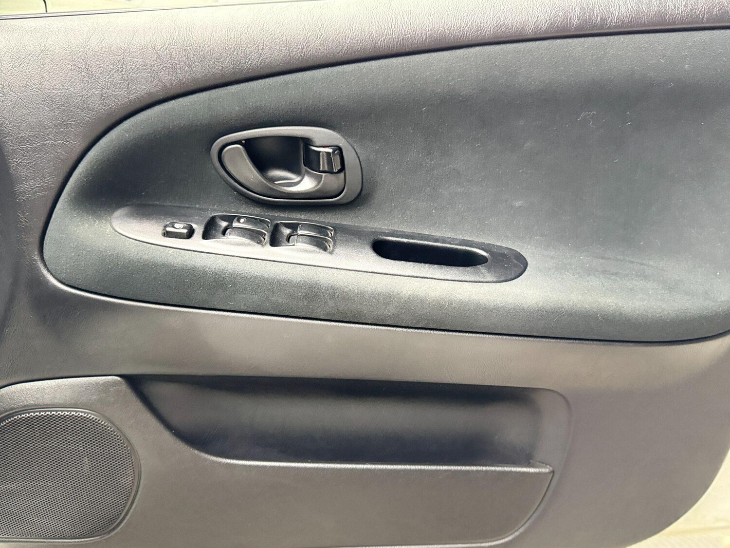 Used Mitsubishi Lancer 2001 for sale - 77612007: Photo 47